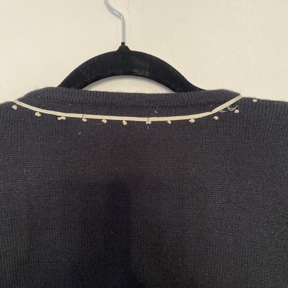 Vintage Jantzen Cottagecore Hand-Embroidered Button Sweater Women's M Timeless - Picture 12 of 16